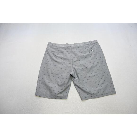 Travis Mathew Golf Shorts Gray Flat Dry Fitting Stretch Athletic Mens Size 40 - Picture 4 of 5